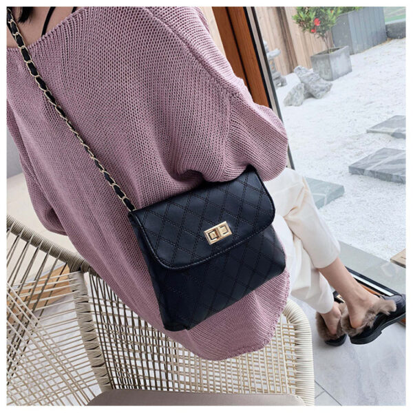 Lingge chain retro messenger bag shoulder bag - Image 4