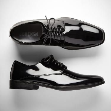 Oxford shoes worn by James Bond