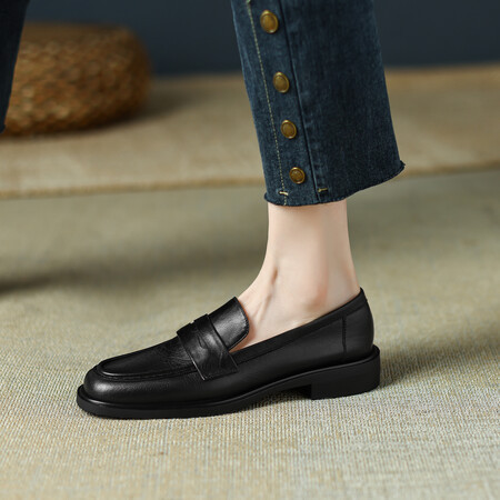 British-style Vintage Women's Heeled Leather Shoes - Image 8