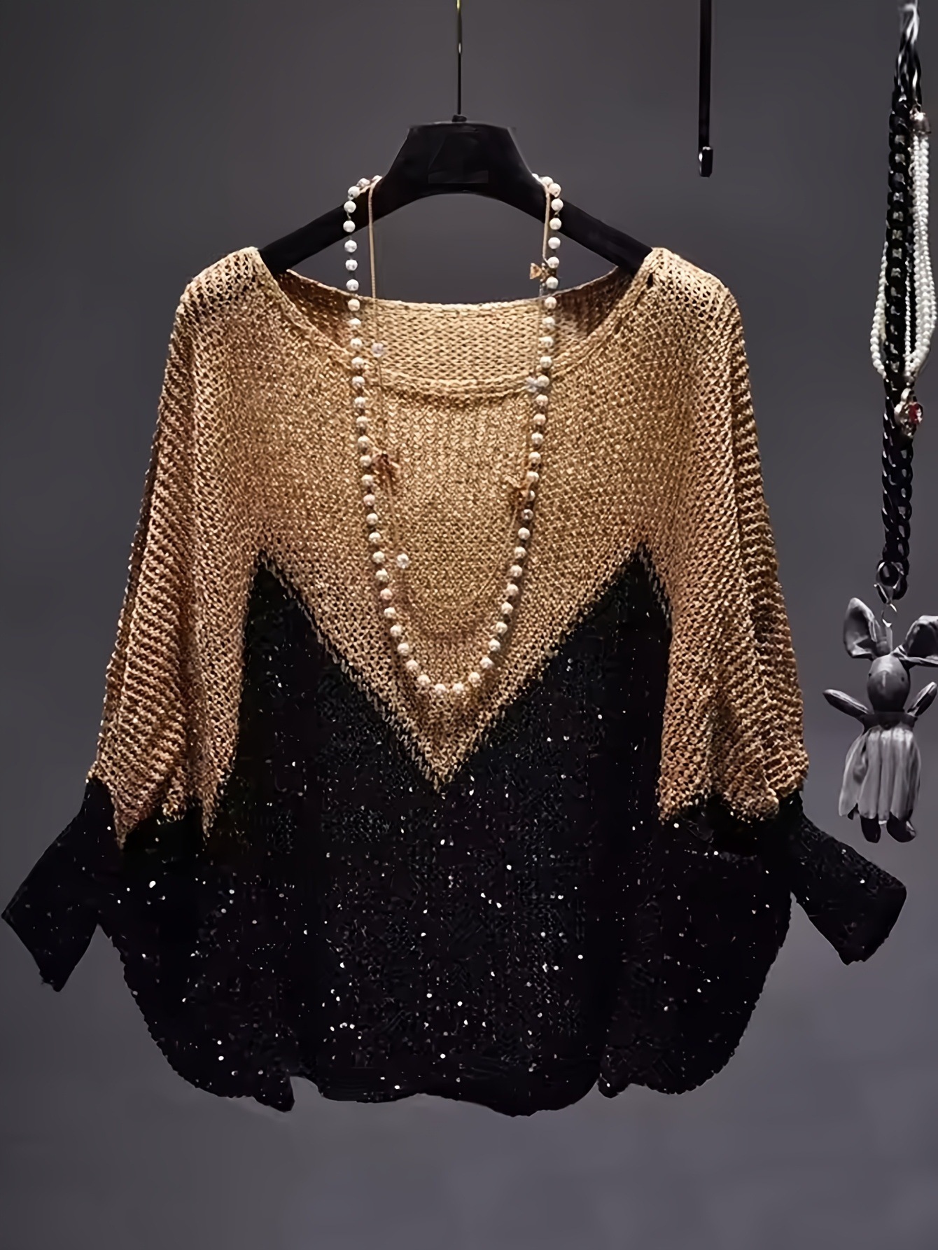 New Style Hip-covering Relaxed-fit Knitted Bottoming Top Color-block Fashion Top - Image 3