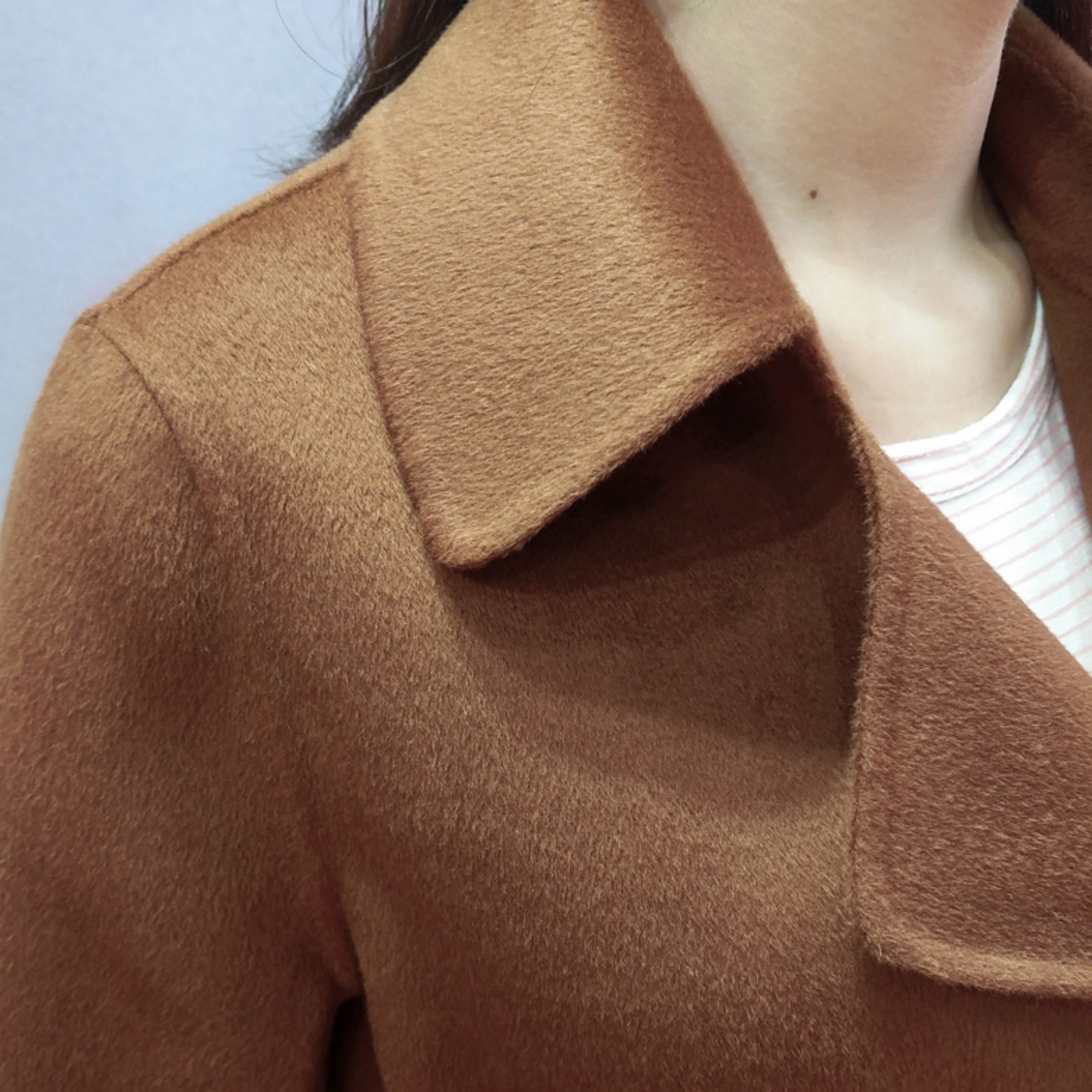 Fashionable Long Knee Length Woolen Jacket - Image 3