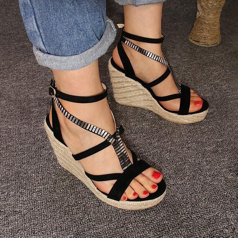 Fashion-forward High Heels With Crisscross Straps For The Nightclub