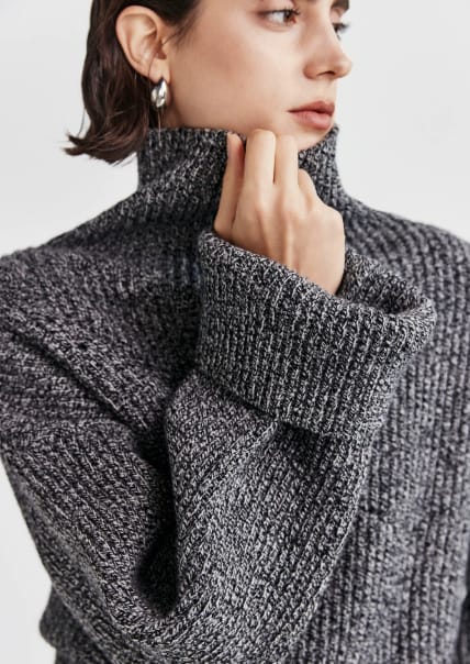 High-necked Chiffon All-wool Heavyweight Sweater - Image 5