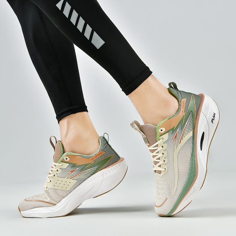 Soft-sole Unisex Flyknit Sneakers