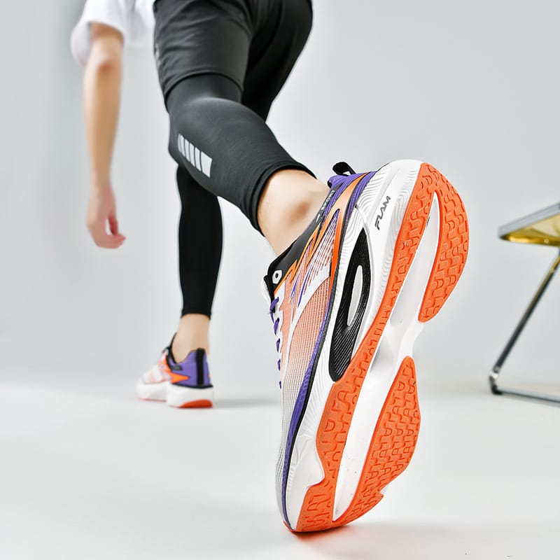 Soft-sole Unisex Flyknit Sneakers - Image 2